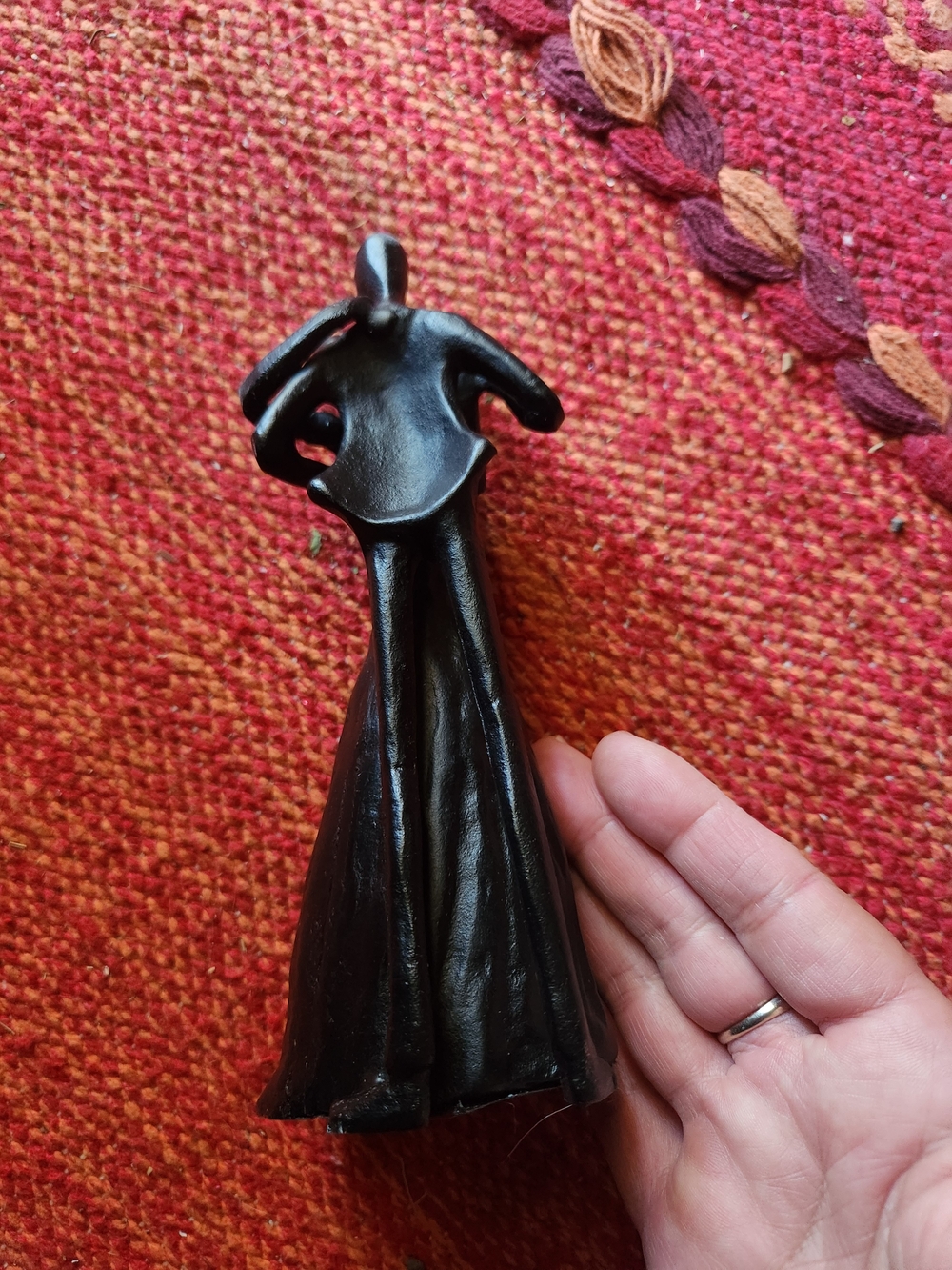 Black Abstract Couple Statue - Decorative Home Art - Picture 3 of 7